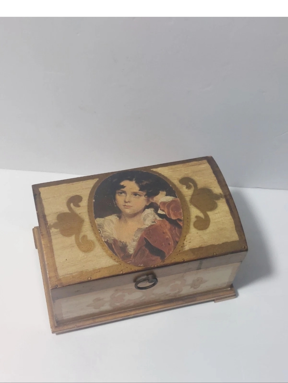 Vintage Decorative Wooden Jewelry Box with Painted Portrait - Green Interior - Picture 2 of 8
